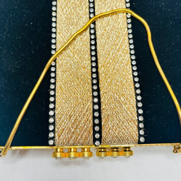 Vintage Elegance for Every Occasion: Black Velvet Handbag - Picture 8 of 12